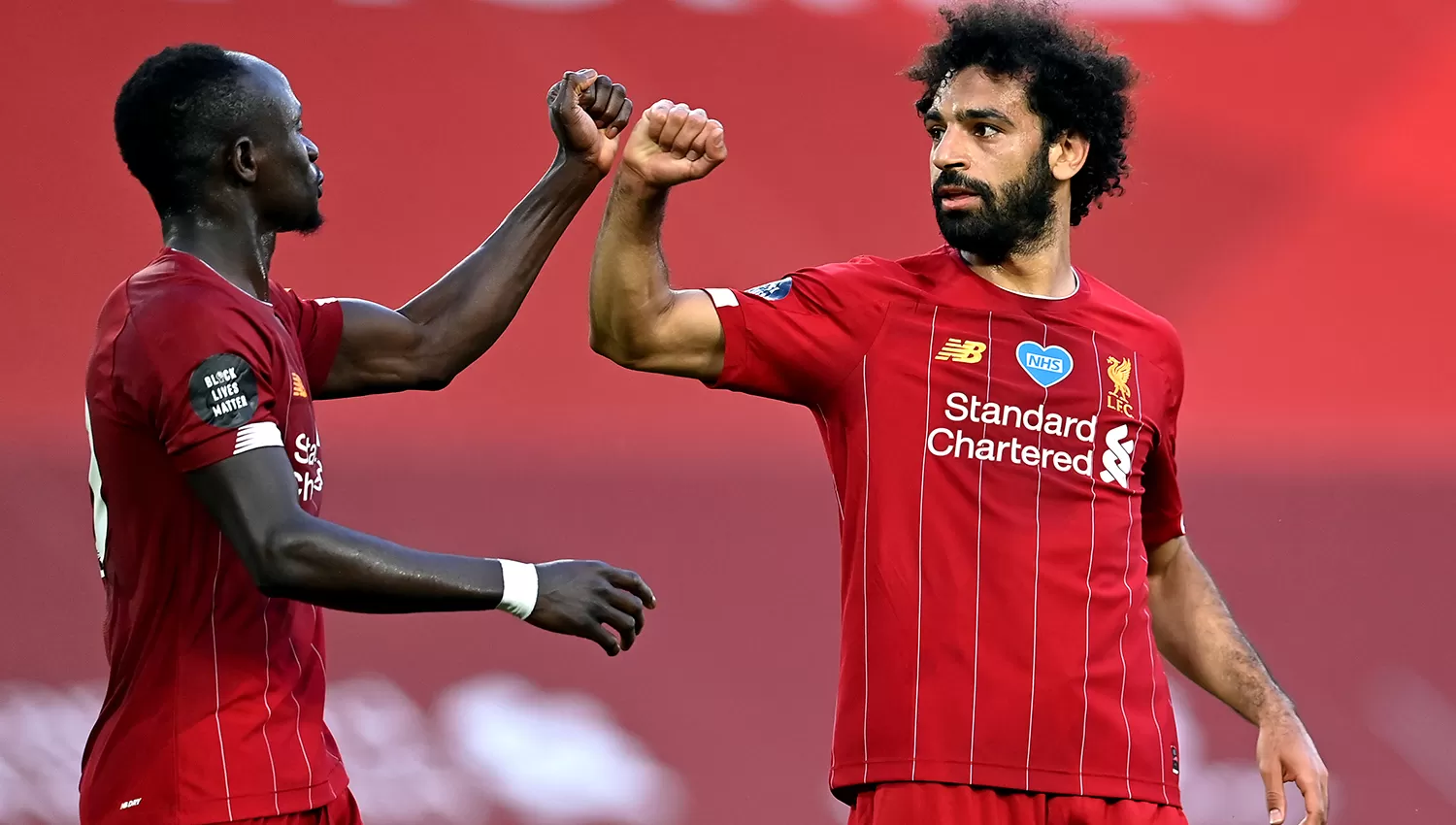 La sociedad del gol. Sadio Mané (2) y Mohamed Salah anotaron tres de los tantos del Liverpool. (DPA)