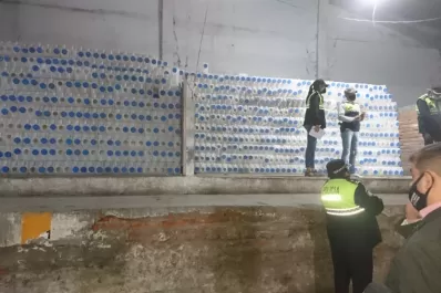 Clausuran un galpón en Banda del Río Salí: había 3.000 litros de orina