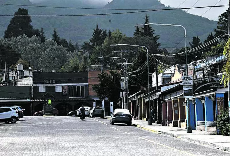 SITUACIÓN LÍMITE. Los comerciantes piden facilidades de pago hasta que se normalice la actividad turística. la gaceta / foto de Osvaldo Ripoll