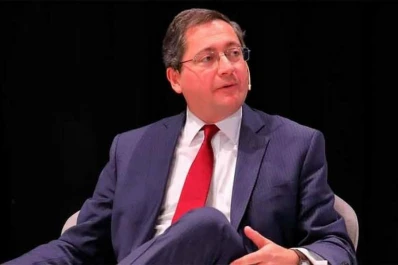 “La Argentina necesita volver al centro de la política”