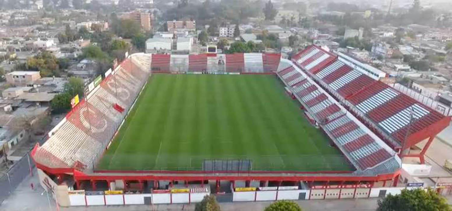 EL AGUANTE. La Ciudadela es el lugar desde donde de echan a volar los sueños de miles de fanáticos “albirrojos”.