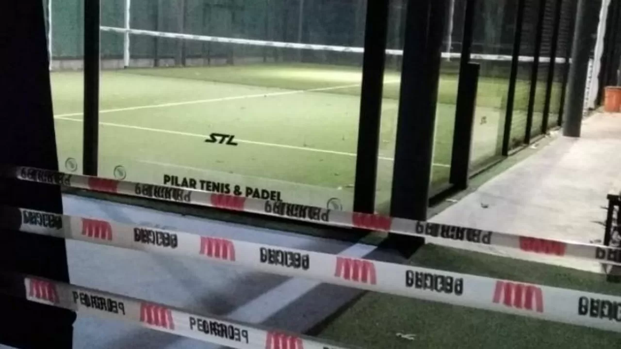 Aseguran que Frigerio jugó un torneo clandestino de pádel donde hubo 16 detenidos