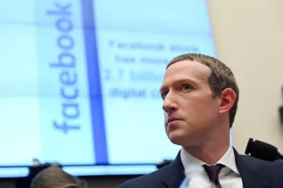 Presión a Facebook para que prohíba los discursos de odio