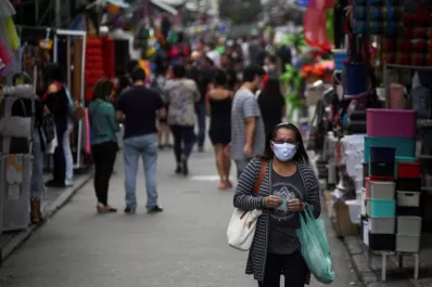 Brasil registra 24.052 nuevos casos de covid-19 y otras 692 muertes