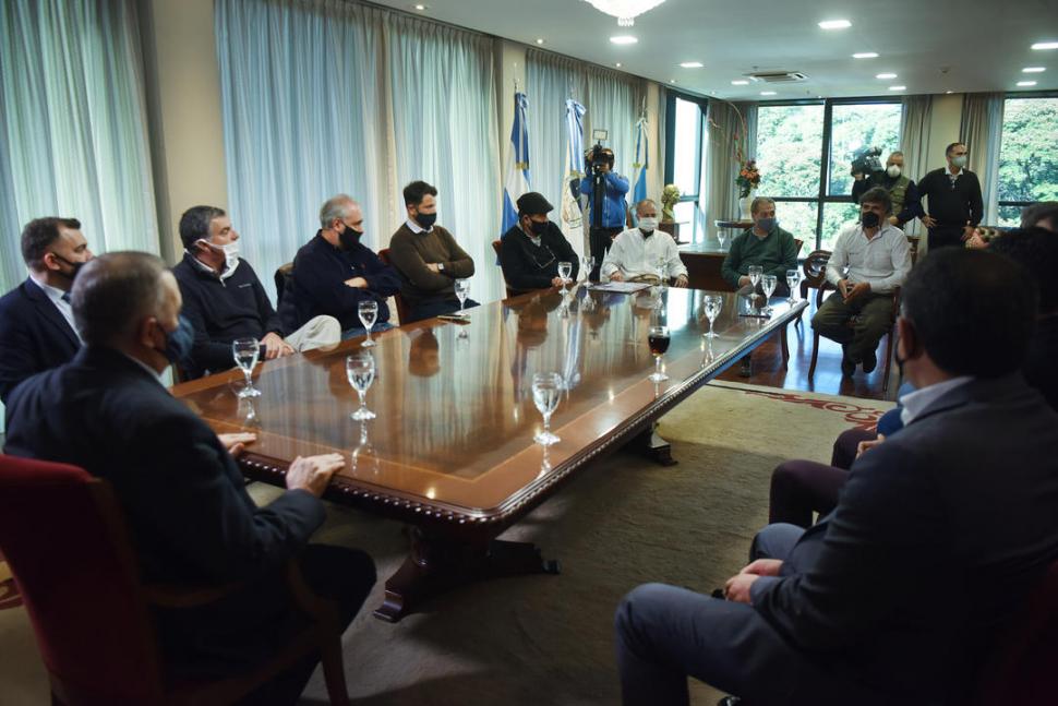 EN LA LEGISLATURA. Jaldo dialoga con los dirigentes rurales. 