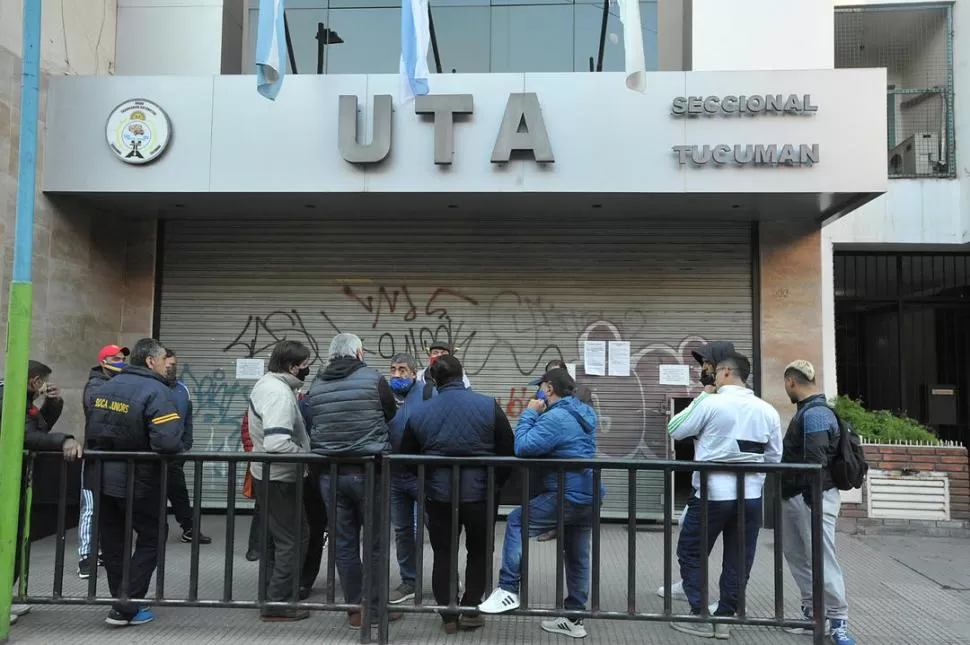 ASAMBLEA. Los delegados debatieron ayer en la sede del gremio. la gaceta / foto de antonio ferroni