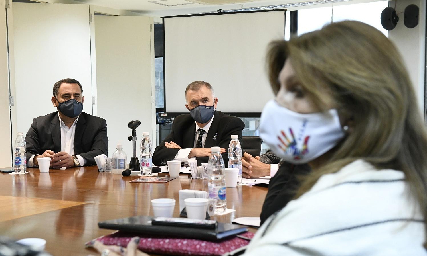 REUNIÓN. Jaldo, con representantes de jardines maternales. Foto: Prensa Legislatura