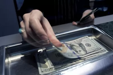 El dólar solidario subió 77 centavos en la semana y promedió los $ 96,60