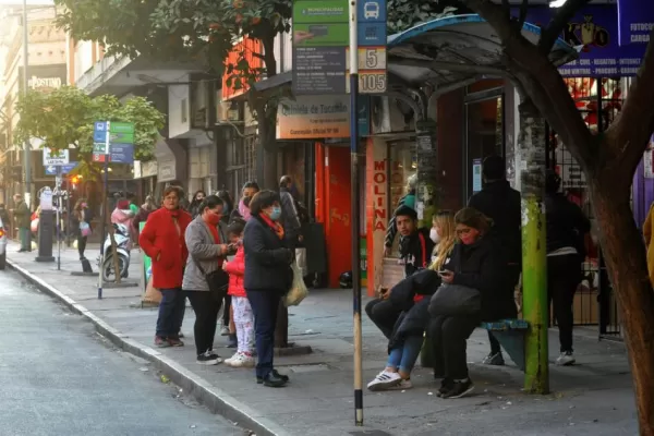 Los colectivos volverán a circular a partir de mañana en Tucumán tras un acuerdo con la UTA