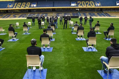 Kily González asumió en Rosario Central con una inédita presentación grupal