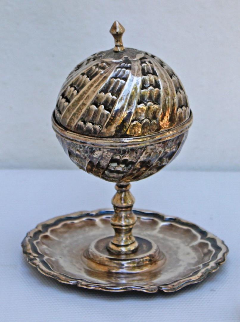 SAHUMADOR. Es de la época de finales de la colonia. Pertenece a la colección del Museo Casa Histórica.