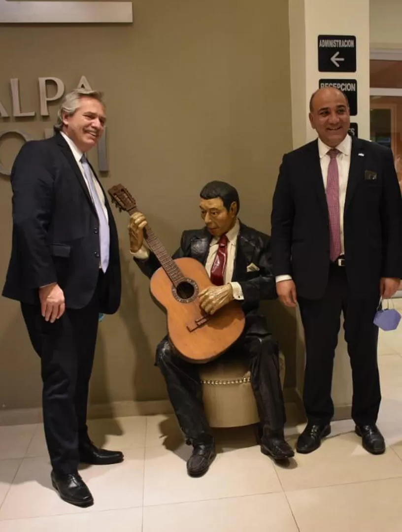 EN MAYO. Fernández y Manzur, en Hostería Atahualpa Yupanqui.  