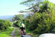 Una banda interceptó a dos grupos de bikers en Horco Molle: “los chicos no quieren dejar de salir”