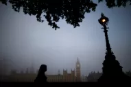 La OMS analiza un estudio científico que advierte que la covid-19 se transmite por vía aérea