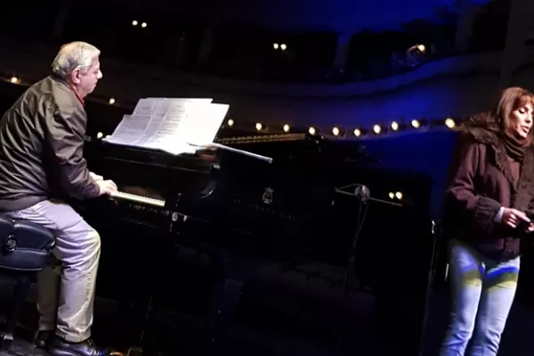 Los festejos por el Día de la Independencia comenzarán en el Teatro San Martín, sin público