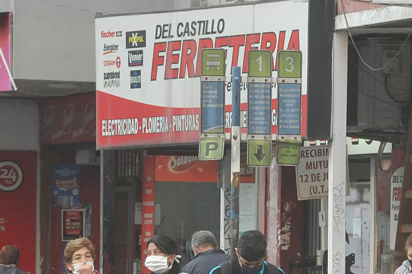 SIN RESPUESTAS. Miles de tucumanos necesitan del servicio de ómnibus. la gaceta / foto de antonio ferroni