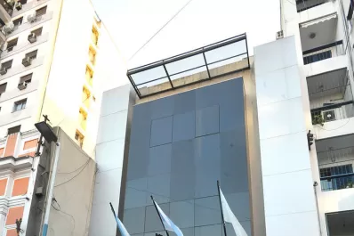 Se agrava el paro de choferes, que no saben cuándo cobrarán