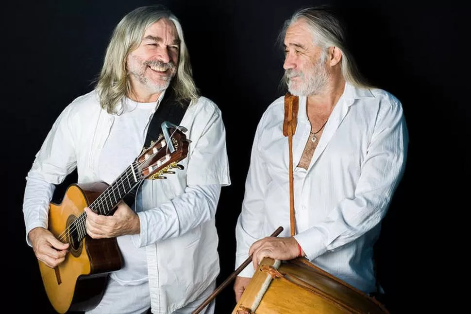 DÚO COPLANACU. Roberto Cantos y Julio Paz siempre recuerdan sus inicios en el Centro Cultural Virla.  