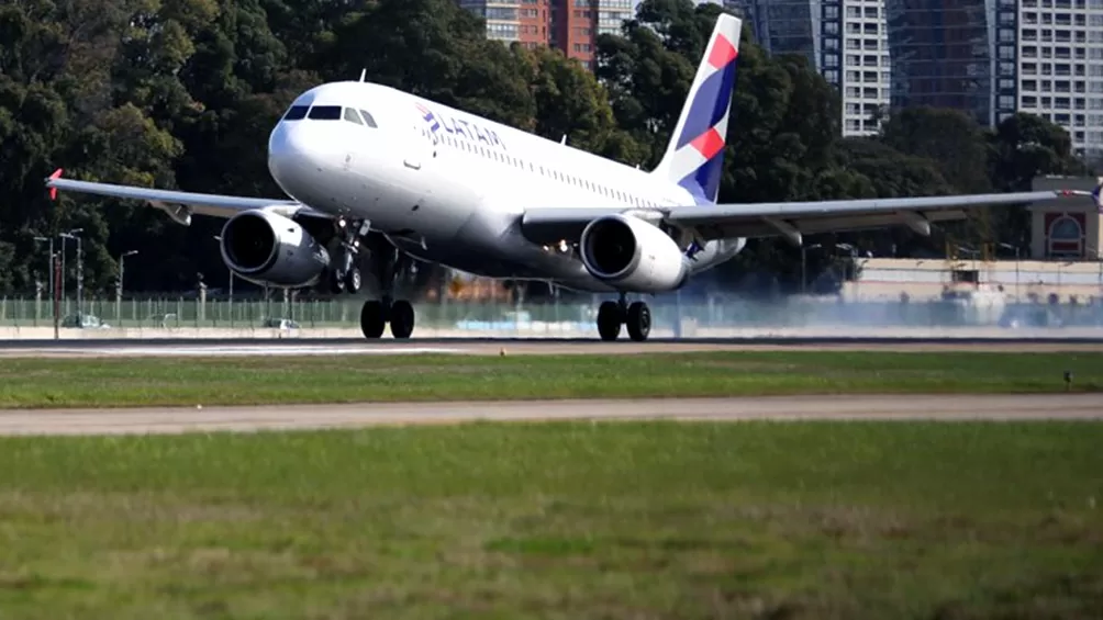 Fracasó nuevamente la audiencia entre gremios aeronáuticos y LAN Argentina