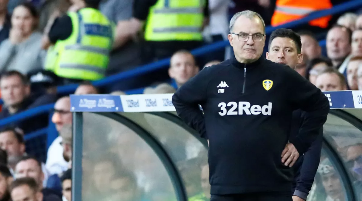 UNA LOCURA. Bielsa tiene la difícil misión de ascender al equipo de la ciudad de Leeds.