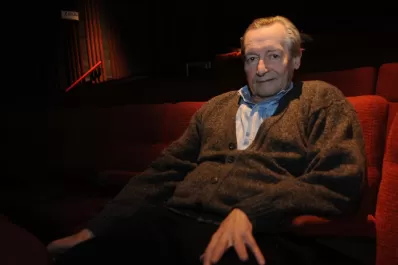 Murió por coronavirus el director y maestro teatral Agustín Alezzo