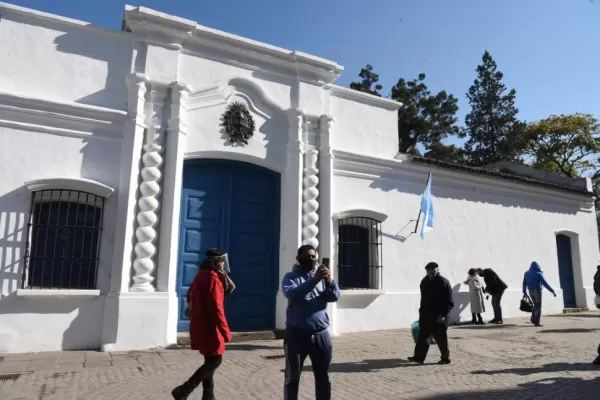 Una hora americana, federal y de los ciudadanos