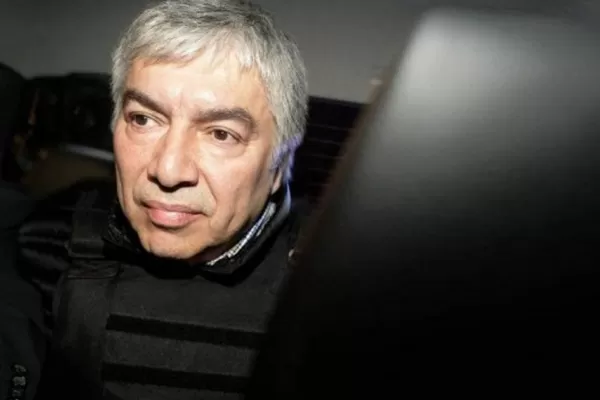 Con prisión domiciliaria: qué causas pesan sobre Lázaro Báez