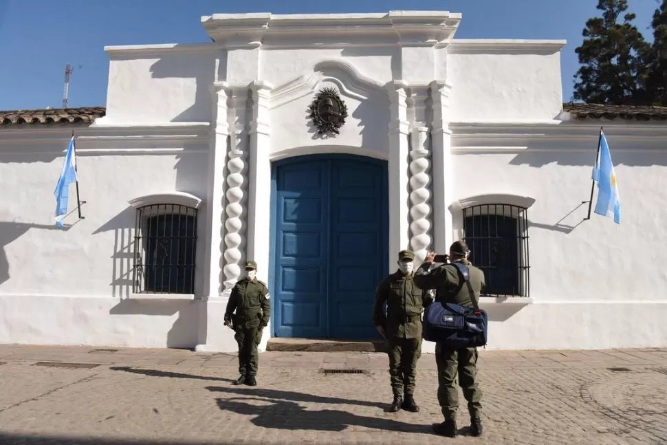 LA FACHADA MÁS EMBLEMÁTICA. El frente de la Casa Histórica también tuvo retoques y luce impecable. la gaceta / fotos de Analía Jaramillo