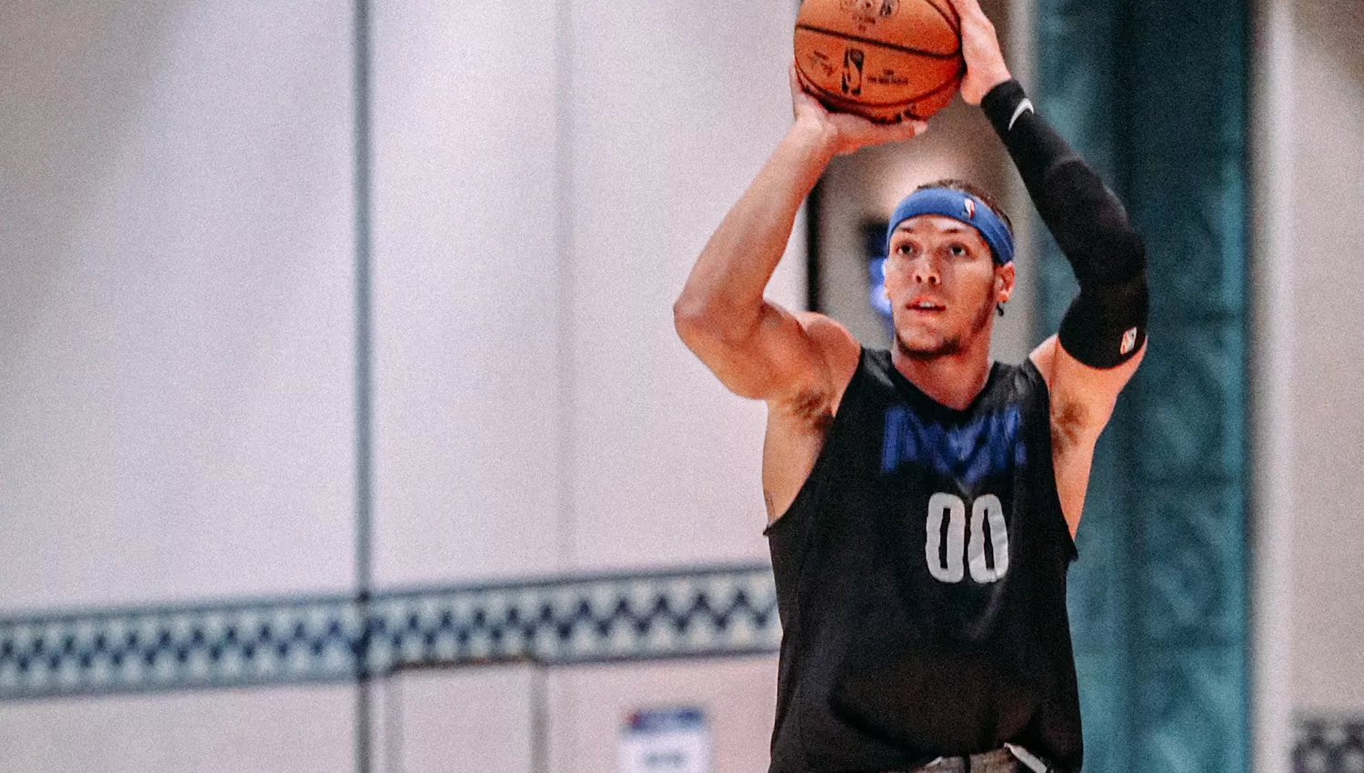 El  ala pivot Aaron Gordon, de Orlando Magic, en una de las prácticas con su equipo. (FOTO TOMADA DE TWITTER @NBALatam)