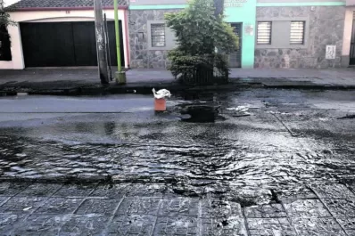 Los reclamos para reparar una pérdida cloacal cumplen dos años infructuosos