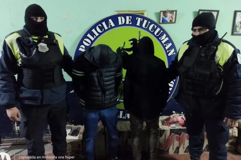 LOS SOSPECHOSOS. Fueron atrapados por la Patrulla Motorizada.