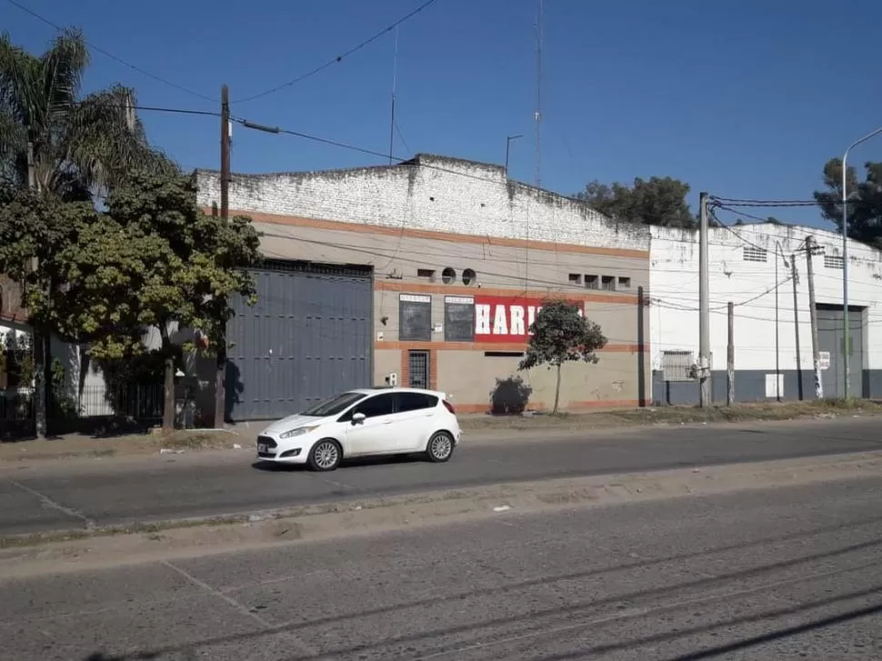 ESCENA. Los disparos de los ladrones generaron corridas entre los vecinos. 