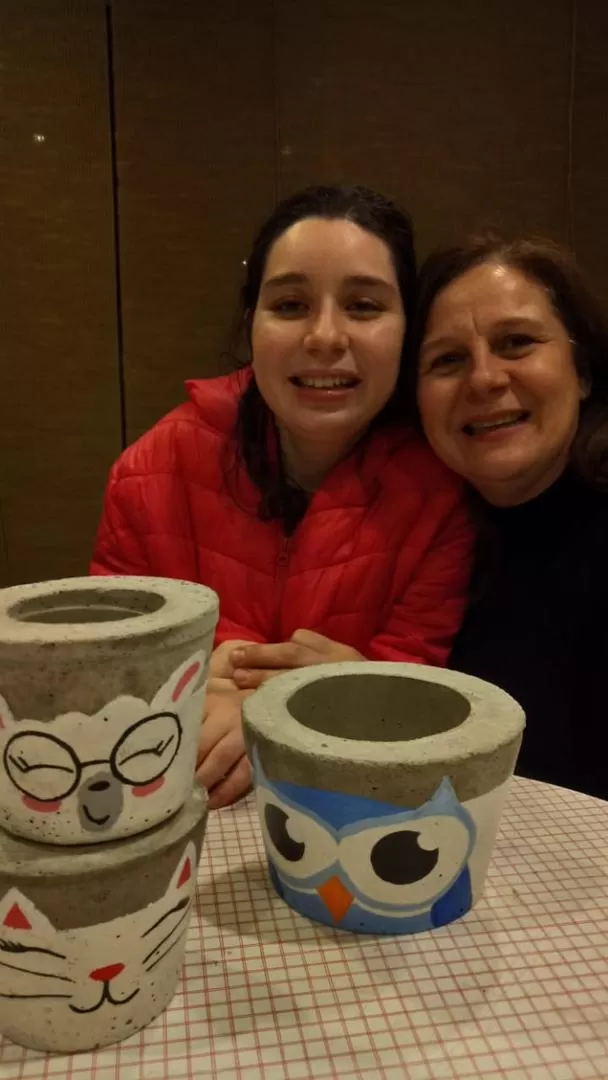 MACETAS INTERVENIDAS. Creaciones de Mónica Frosoni y su hija Agustina.  