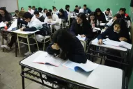 Con tapabocas desde primer grado y escalonado, así será el regreso a clases en Argentina
