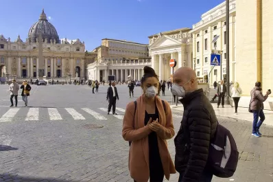 En Italia aumentan casos y muertes por covid-19, y temen vivir una segunda oleada de contagios