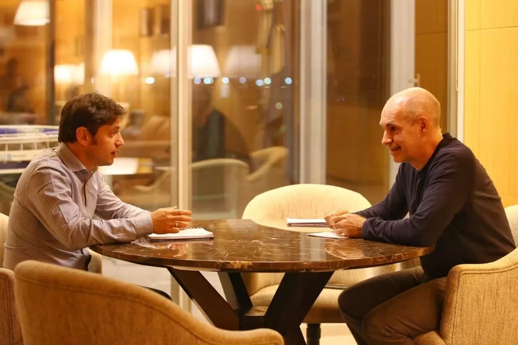 Cara a cara: Horacio Rodríguez Larreta y Axel Kicillof.