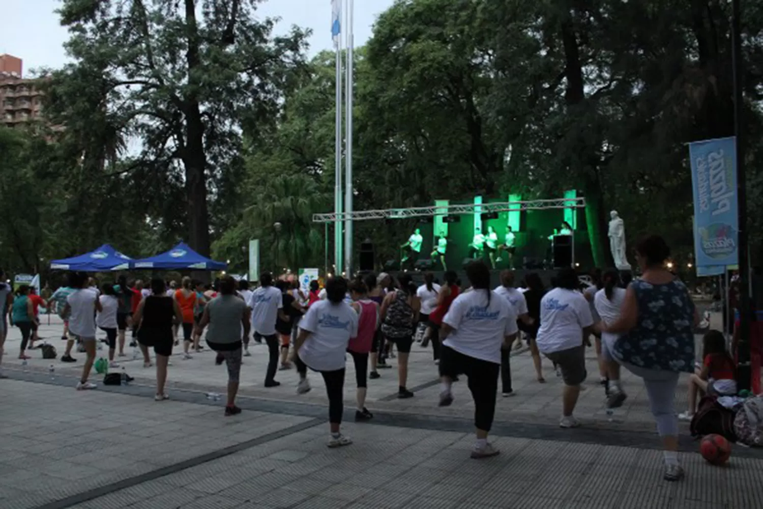 Gimnasia en las plazas: se reanudan las clases gratuitas