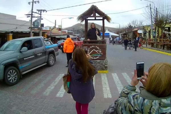 Manzur promulgó la alícuota cero para el turismo: ¿a qué sectores alcanza?