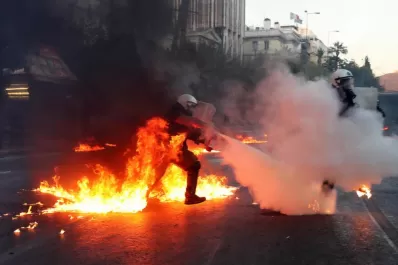 Grecia deja a miles de refugiados en la calle