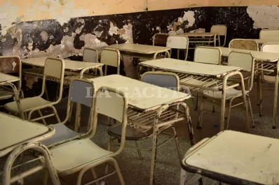 Manzur dialogó con el ministro Trotta, pero no hay fecha para la vuelta al aula