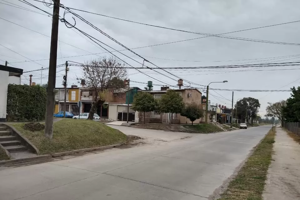 RECLAMAN REDUCTORES DE VELOCIDAD. Barrio 200 Viviendas