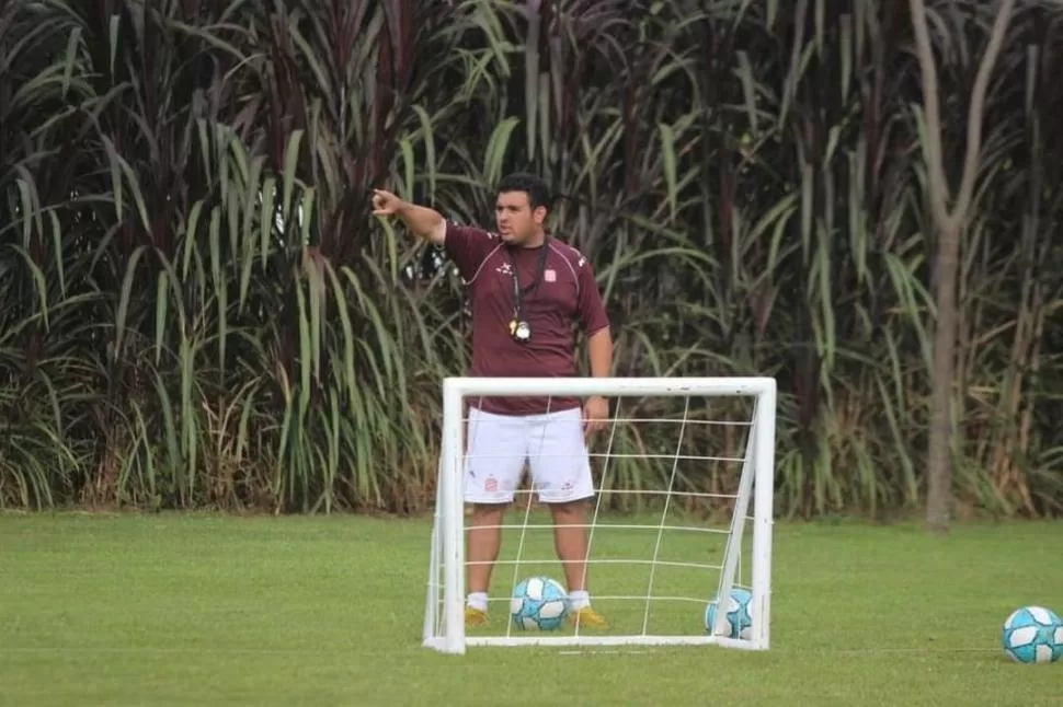 INICIATIVA NOVEDOSA. Cano encabeza un proyecto para jugadores amateurs. 