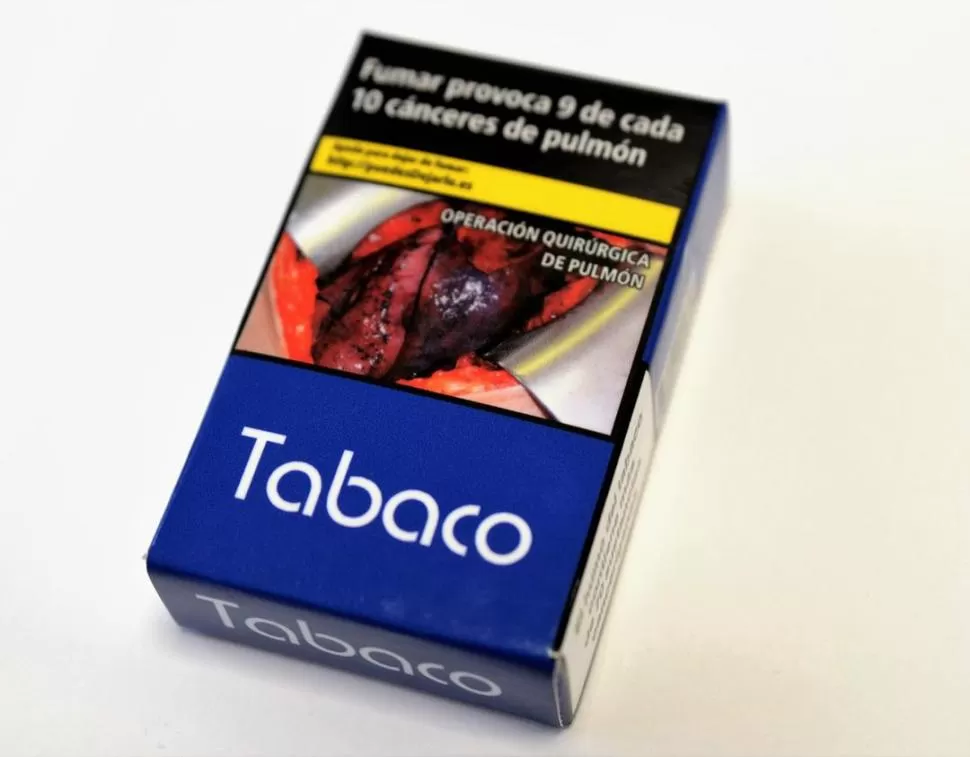 SIN IDENTIFICACIÓN. Así se venden los cigarrillos en Reino Unido. 