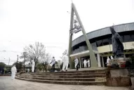 El padre Juárez habría reconocido a los asaltantes y por eso lo mataron de 14 puñaladas