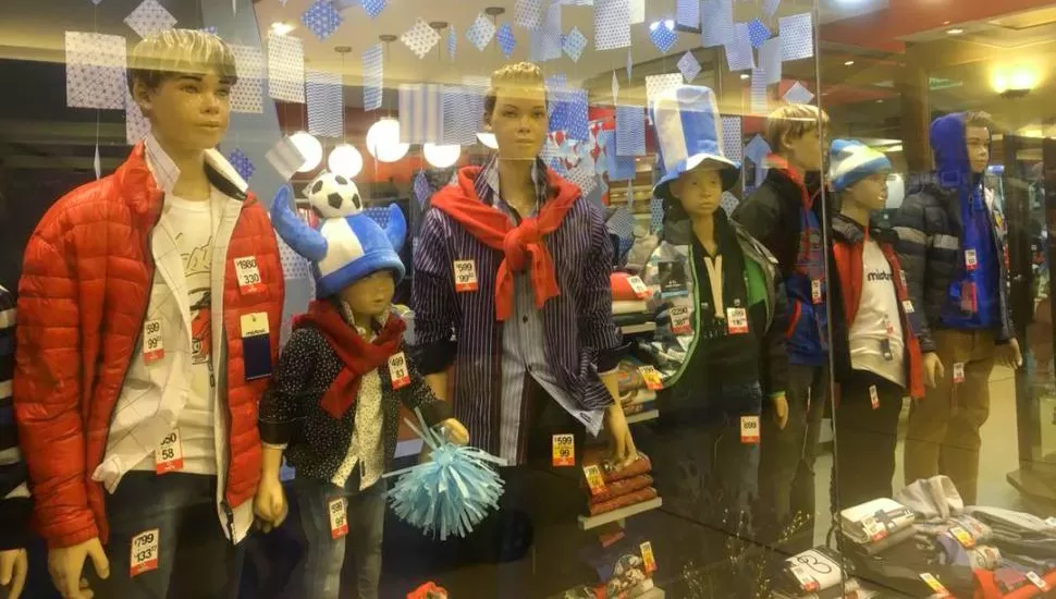 INCREMENTO. La categoría que, en Tucumán, registró el mayor aumento durante junio, respecto del mes anterior, fue Prendas de vestir y calzado, con un 5,93%.