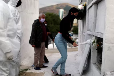 Brasil: cerca de 78.000 muertos por covid