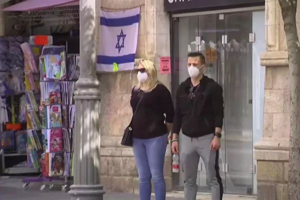 Israel supera los 50.000 casos de covid-19 y vuelve a aplicar restricciones