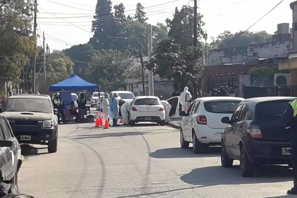 UN ELEMENTO CLAVE. En el interior del Peugeot 308 se encontró la mayoría de los elementos que complicaron notablemente la situación procesal de Herrera, hasta el momento, el único imputado en la causa que se inició por el crimen del padre Juárez.