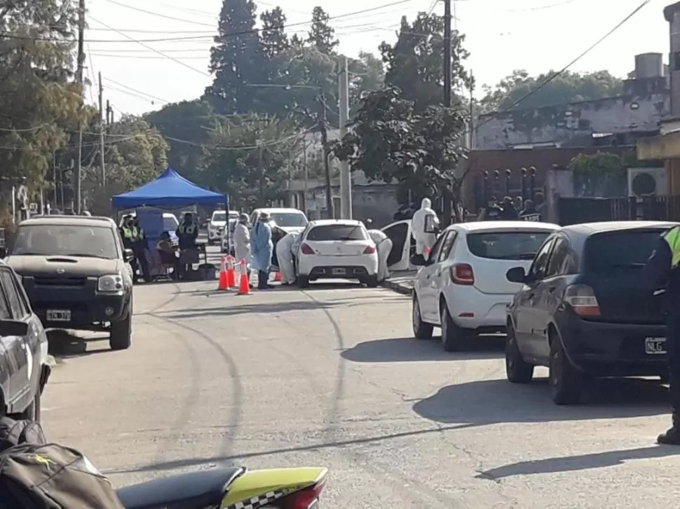 UN ELEMENTO CLAVE. En el interior del Peugeot 308 se encontró la mayoría de los elementos que complicaron notablemente la situación procesal de Herrera, hasta el momento, el único imputado en la causa que se inició por el crimen del padre Juárez.