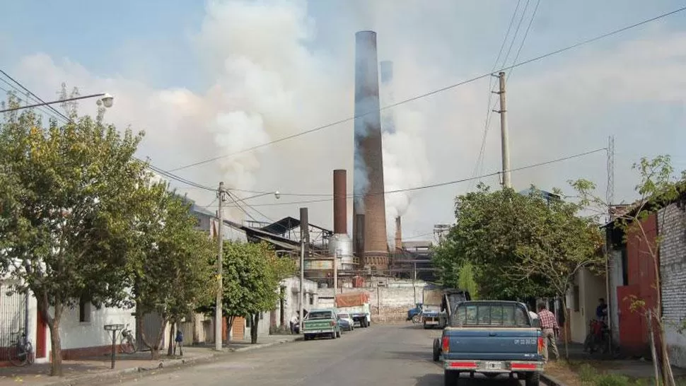 Crece la movida de los vecinos de Monteros en contra de las cenizas de los ingenios